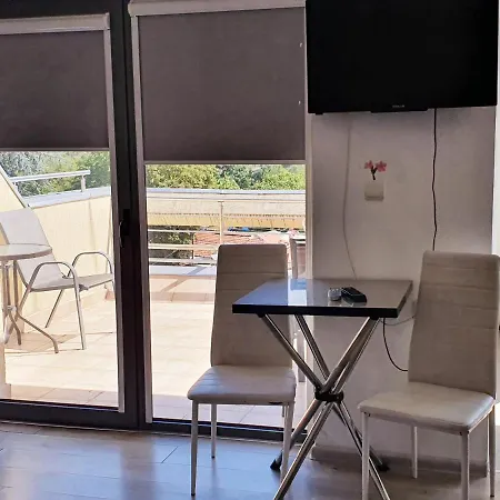 дани Hotel Sandanski