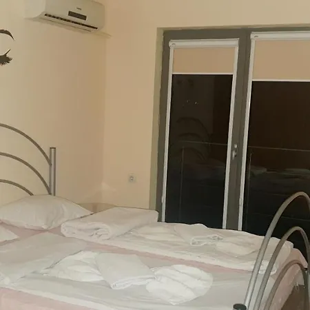 дани Hotel