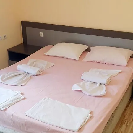 дани Hotel Sandanski