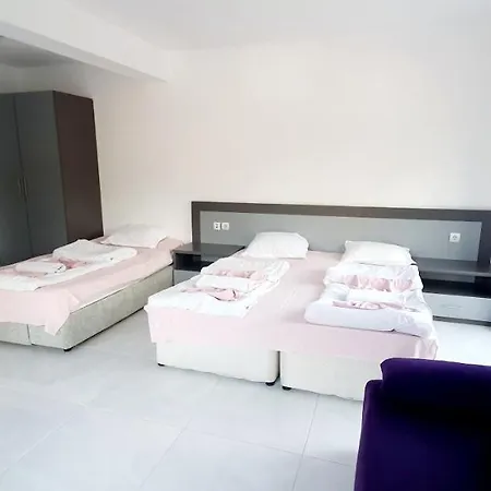 дани Hotel Sandanski