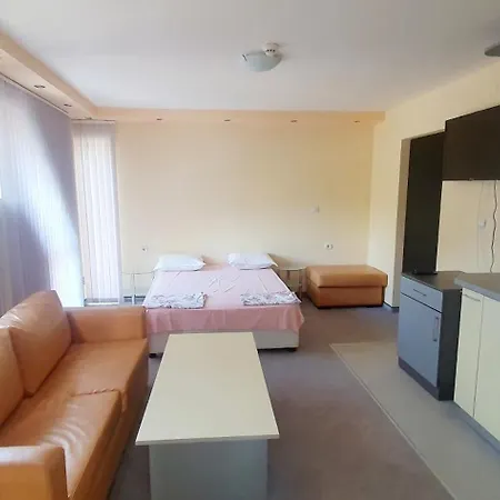 дани Hotel