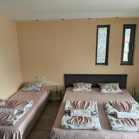дани Hotel