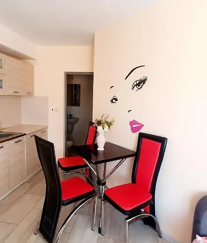 дани Szálloda 3*