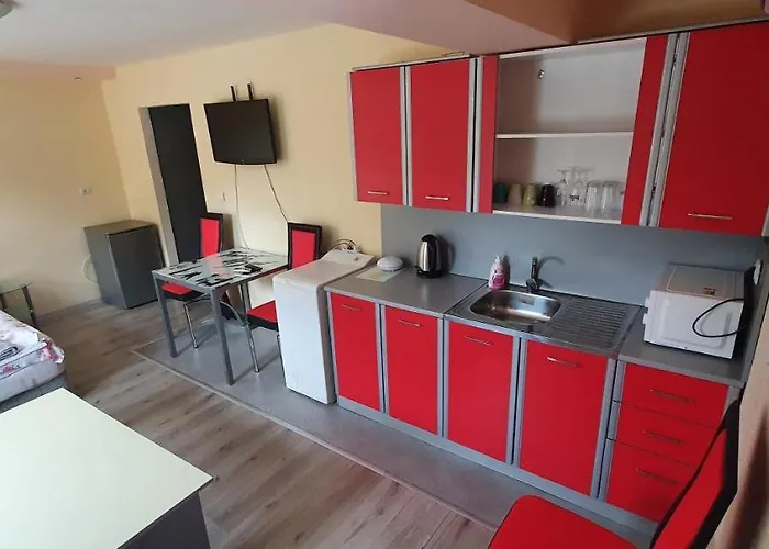 дани Szálloda Szandanszki